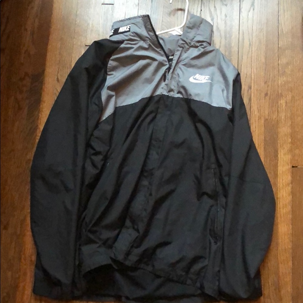 Nike windbreaker